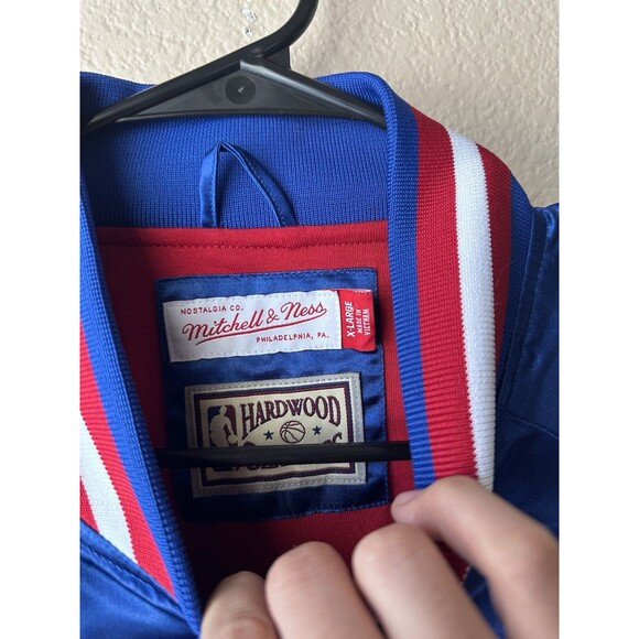 NWT Mitchell & Ness Hardwood Classics Blue Satin Philadelphia 76ers Jacket XL - Picture 5 of 9